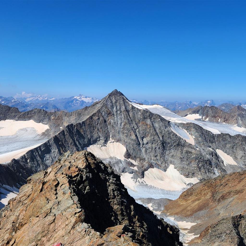 Blick vom Wilden Freiger nach Westen