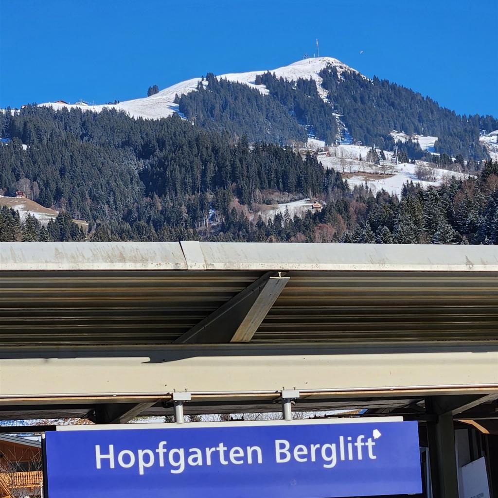 Hohe Salve vom Bahnhof gesehen