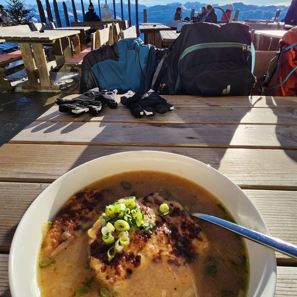 Kaspressknödelsuppe