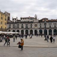 Laubengänge an der Piazza Loggia