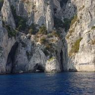 Eine von vielen Grotten rund um Capri