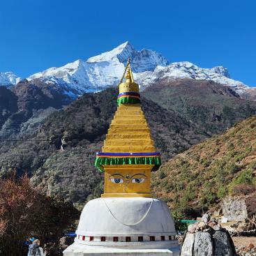 Stupa (von Namche Bazaar zur Laudo Gompa), Berg?