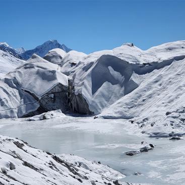 Überquerung des Ngozumba Tse Gletschers