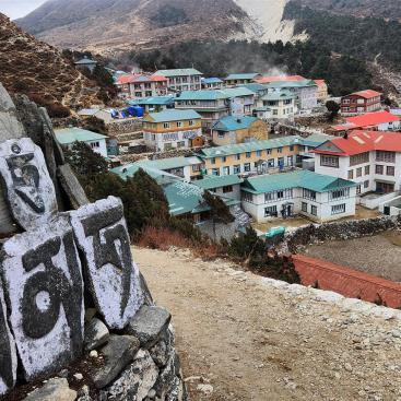 Oberhalb von Pangboche