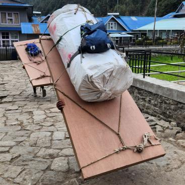 Träger bei Phakding