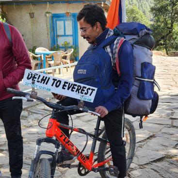 Na, der hat ja was vor (gesehen vor Lukla)